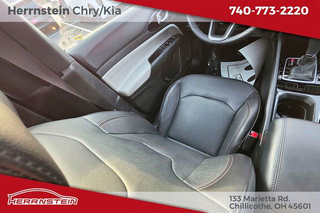 Used 2023 Jeep Compass Limited w/ Sun and Sound Group image 10