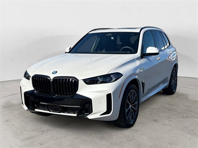 New 2026 BMW X5 xDrive50e w/ M Sport Package image 3