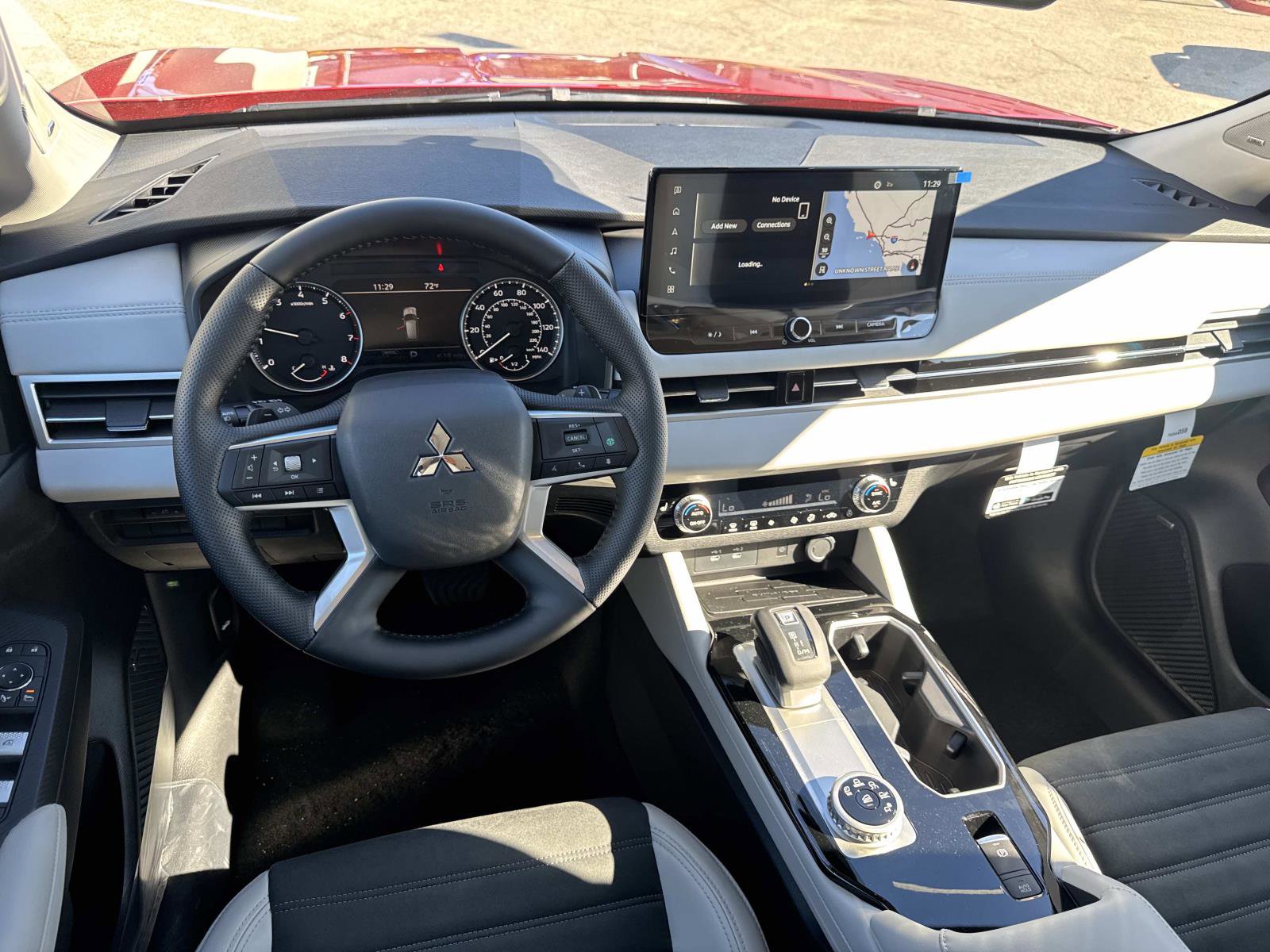 New 2026 Mitsubishi Outlander SE image 7