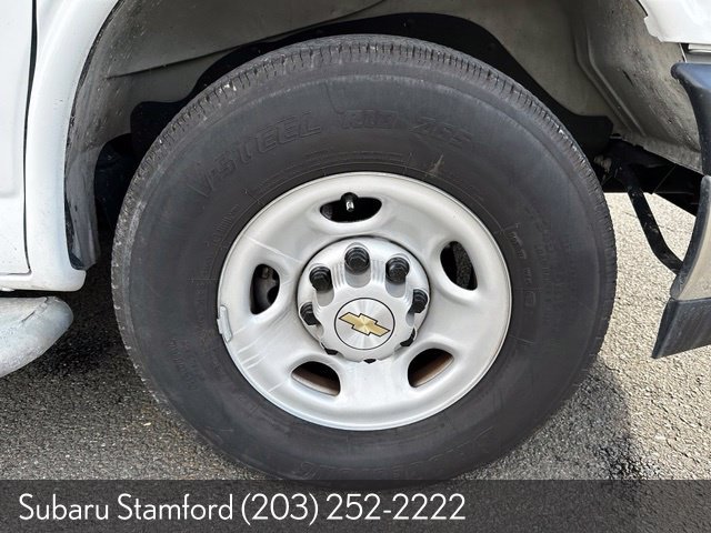 Used 2025 Chevrolet Express 2500 w/ Driver Convenience Package RWD image 19