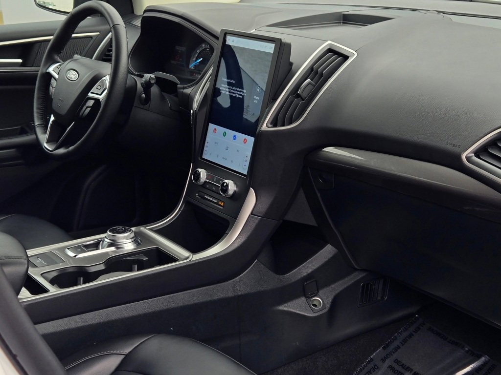 Used 2024 Ford Edge SEL image 8