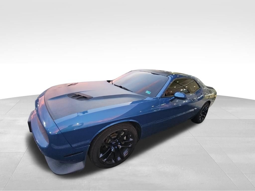 Used 2020 Dodge Challenger GT RWD video 2