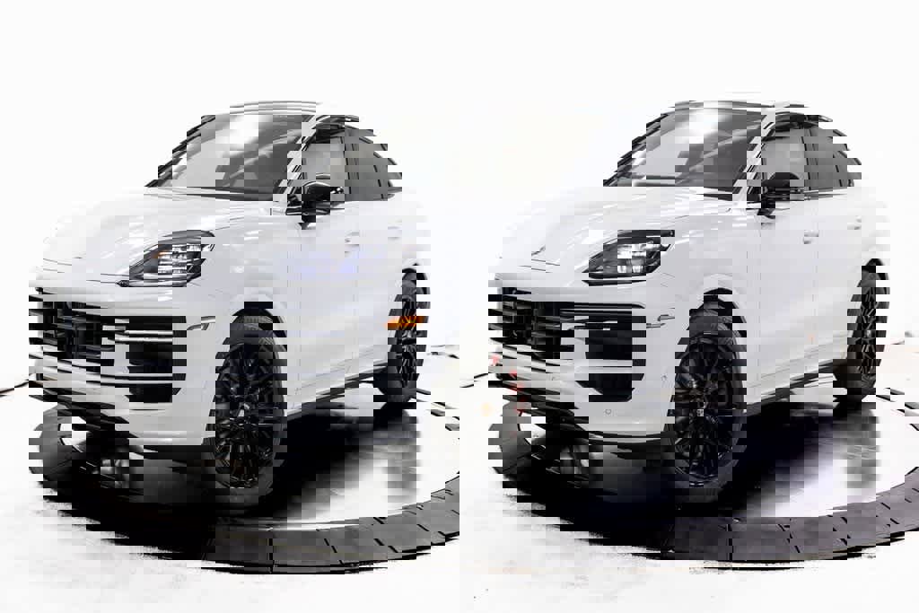 New 2026 Porsche Cayenne S image 1
