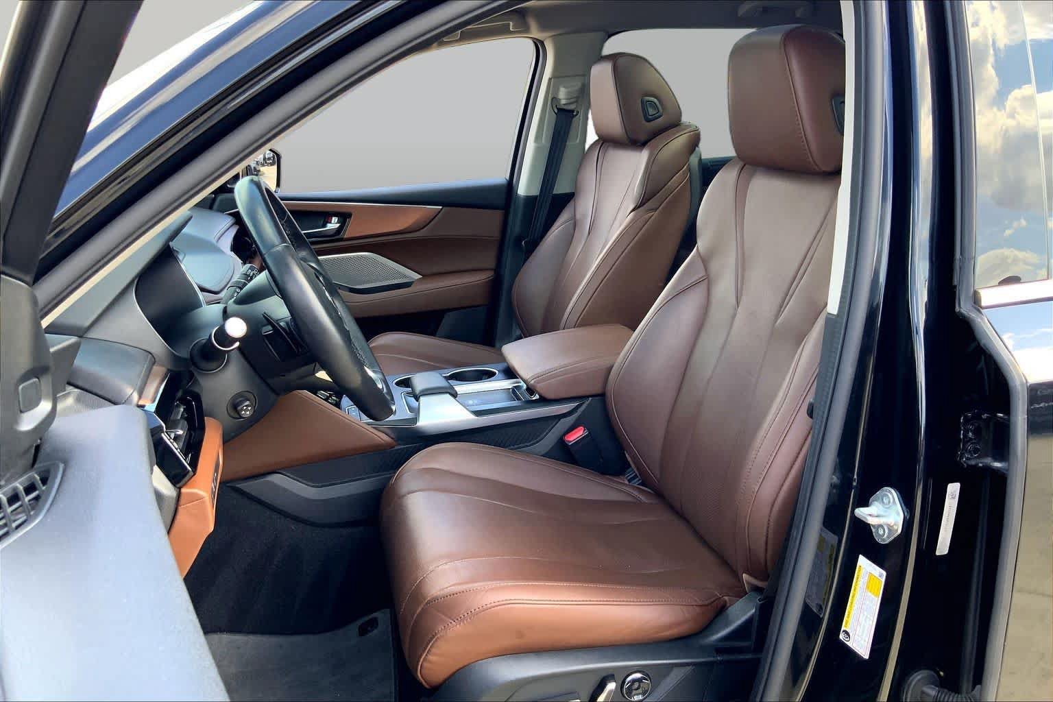 Used 2023 Acura MDX w/ Technology Package FWD image 8