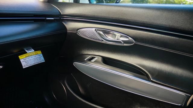 Used 2023 Genesis GV70 2.5T w/ Select Package image 23