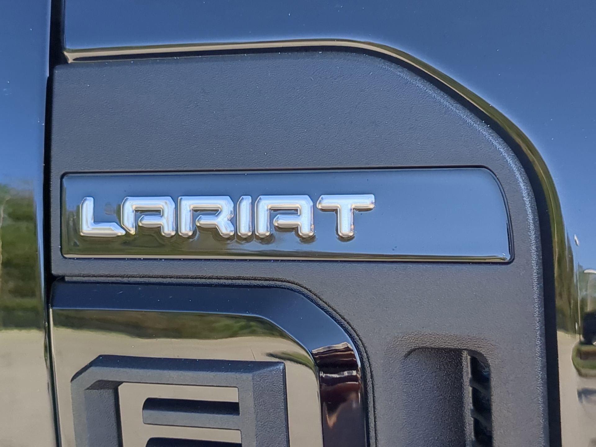 New 2026 Ford F250 Lariat w/ Black Appearance Package image 42