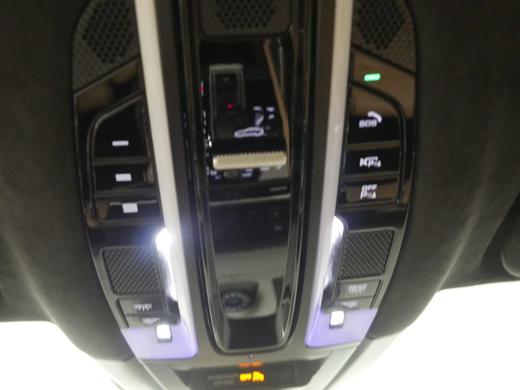 Certified 2023 Porsche Cayenne Turbo AWD/4WD image 45