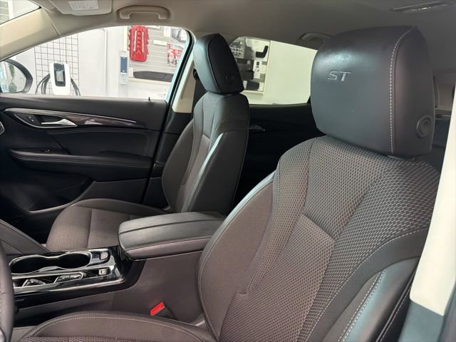 Certified 2023 Buick Envision Preferred w/ Sport Touring Package image 15