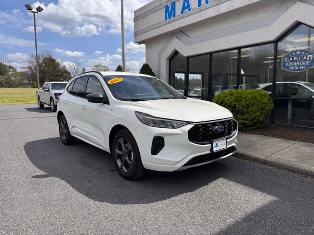 Used 2023 Ford Escape ST-Line w/ Tech Pack #1 image 2