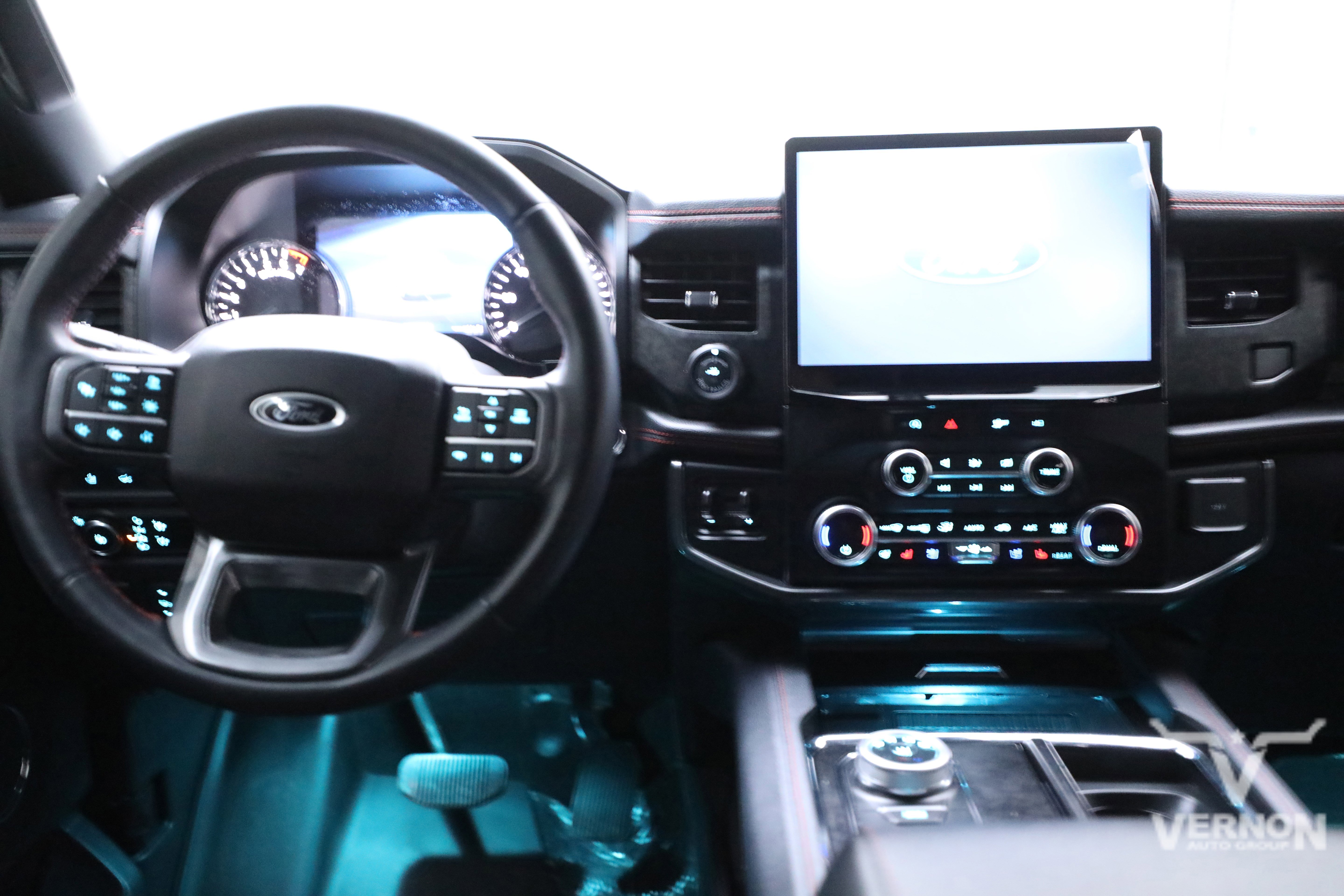 Used 2023 Ford Expedition Limited image 21