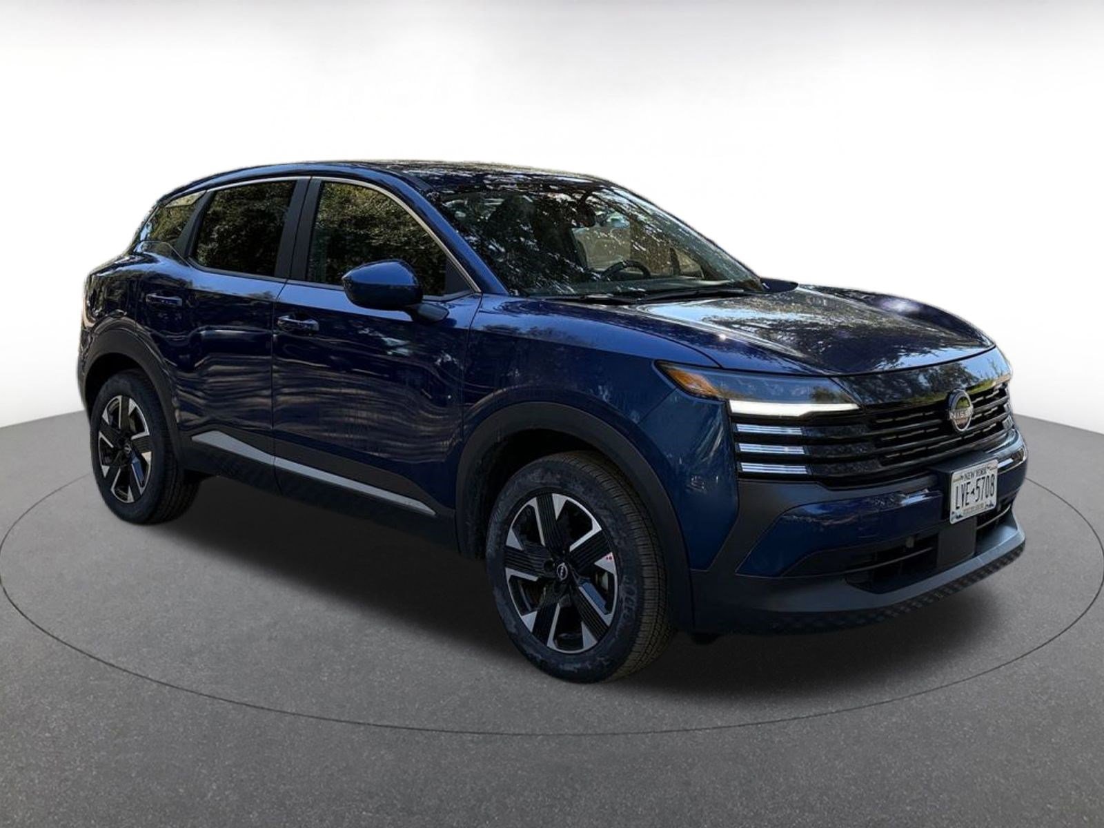 Used 2025 Nissan Kicks SV