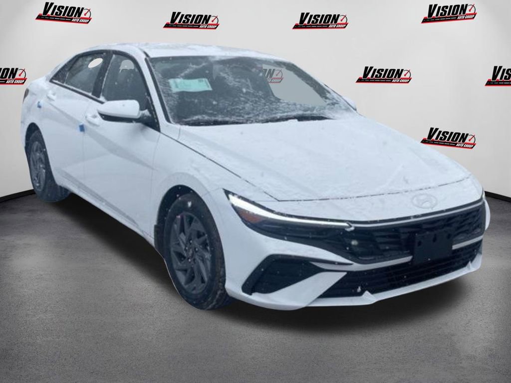 New 2024 Hyundai Elantra SEL w/ Convenience Package