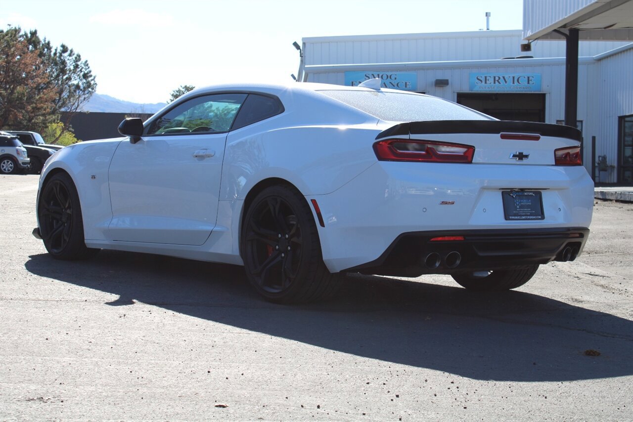 Used 2018 Chevrolet Camaro SS RWD image 12