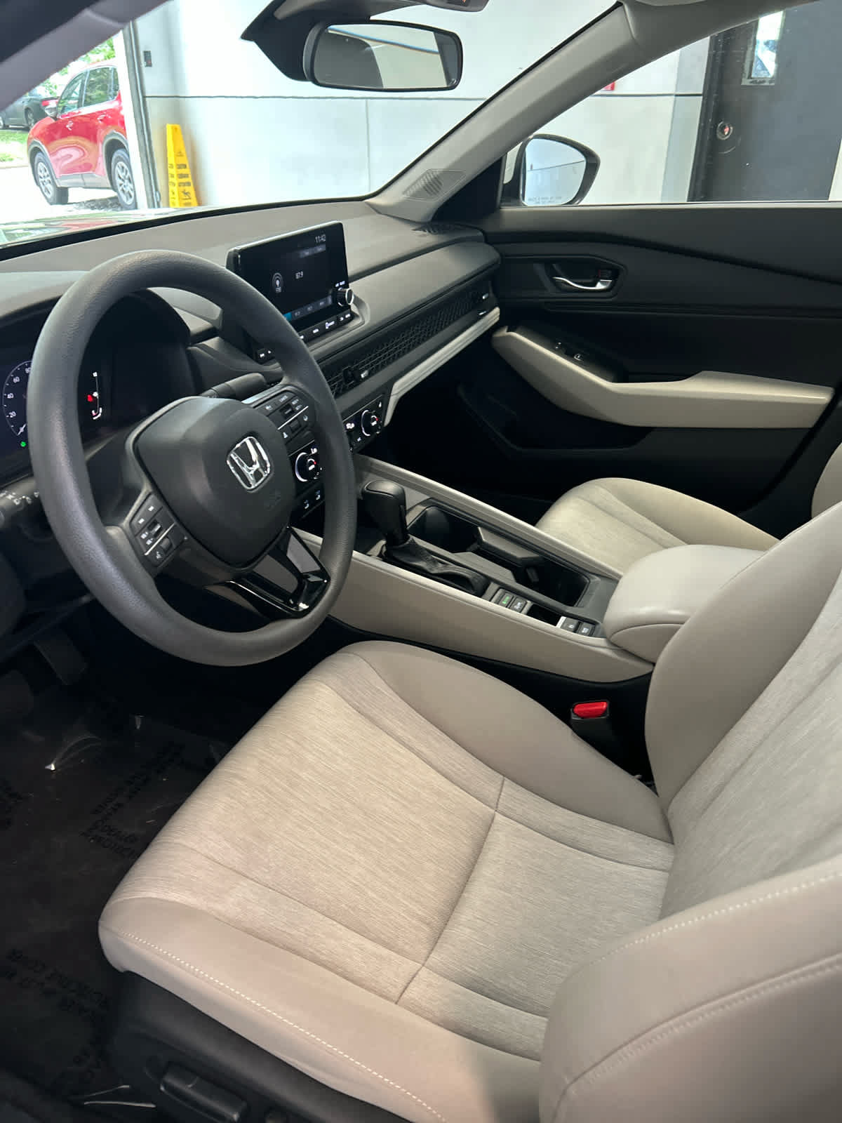 Used 2023 Honda Accord EX image 8