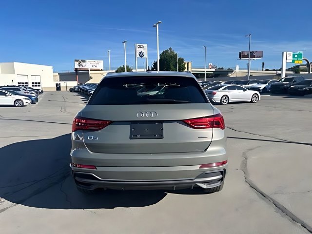 Used 2025 Audi Q3 2.0T Premium AWD/4WD image 4