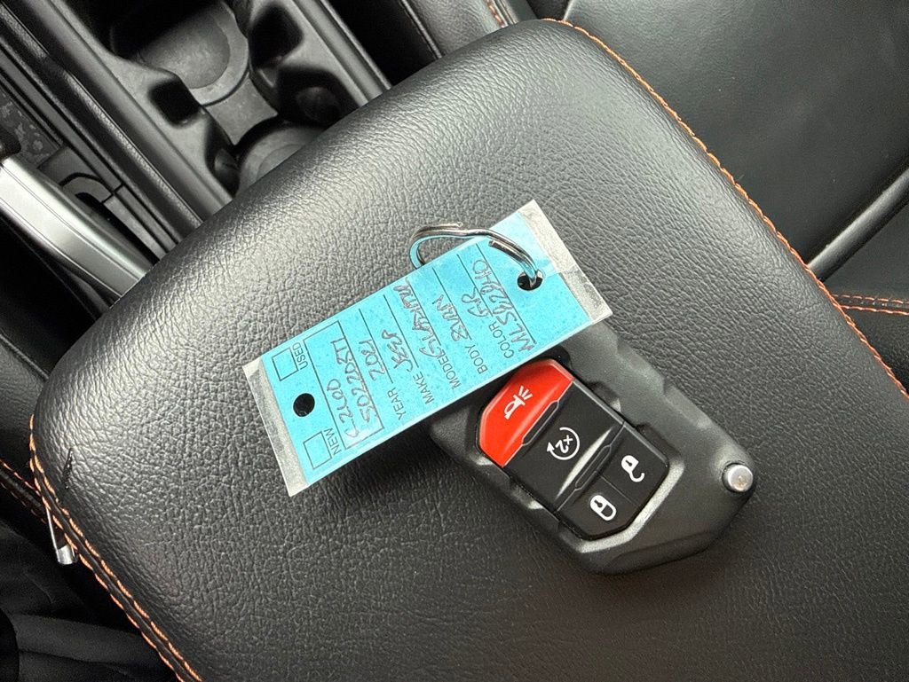 Used 2021 Jeep Gladiator Mojave AWD/4WD image 32