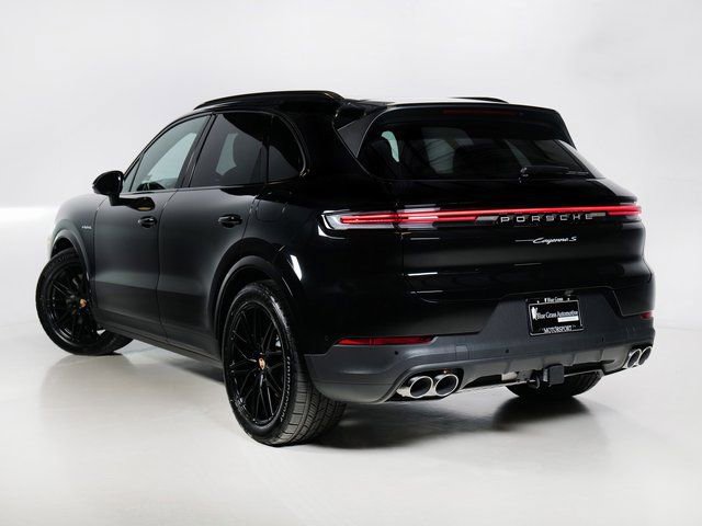 New 2025 Porsche Cayenne S image 3