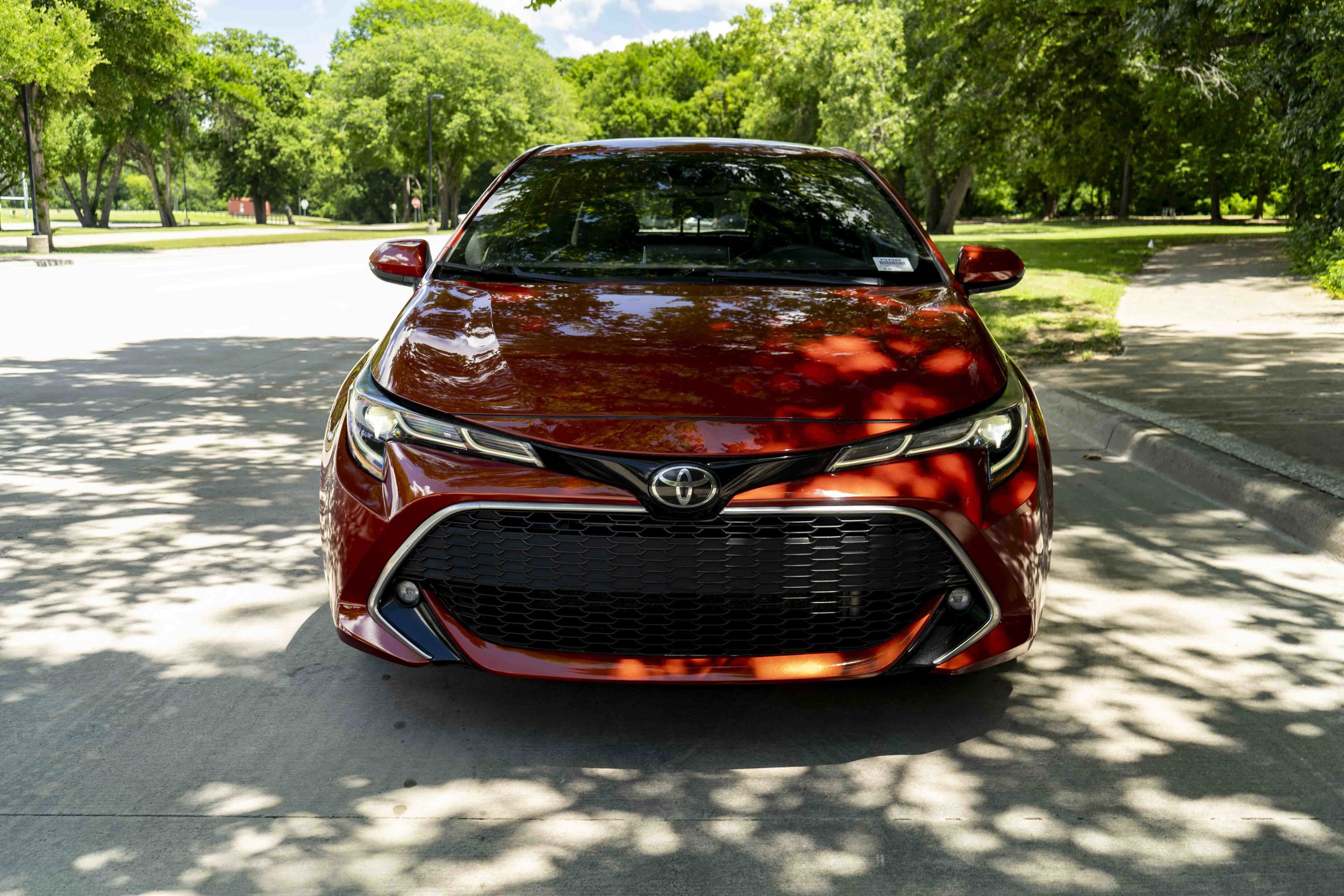 Used 2020 Toyota Corolla XSE FWD image 3