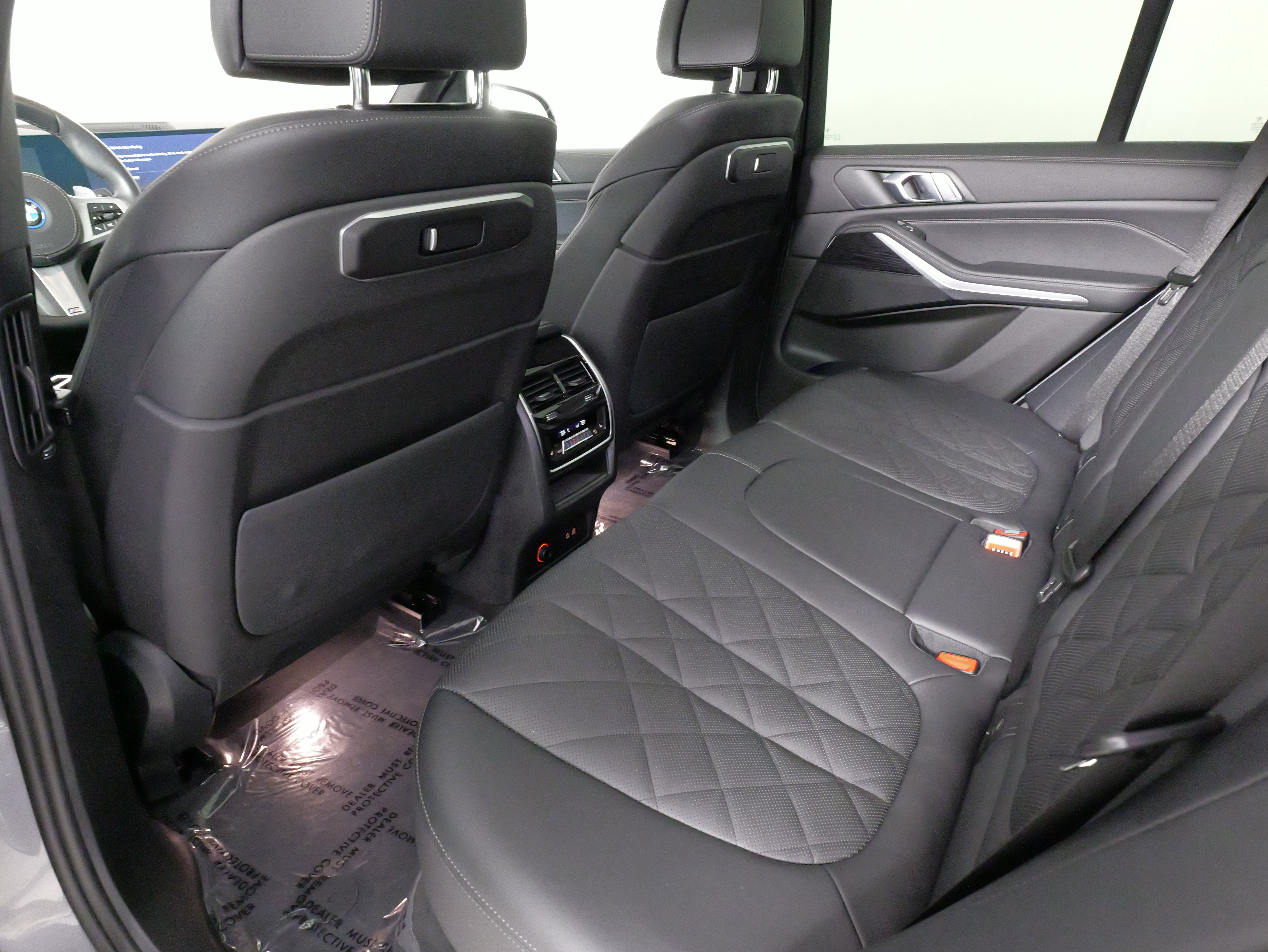Used 2025 BMW X5 xDrive50e w/ M Sport Package AWD/4WD image 32