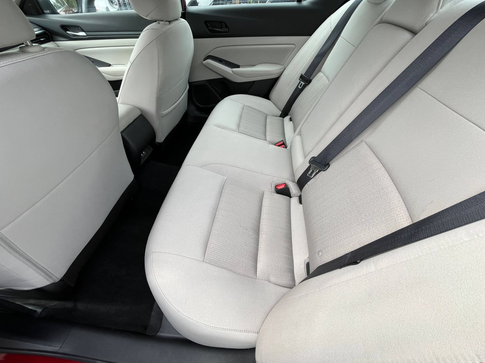 Used 2025 Nissan Altima 2.5 SV FWD image 22