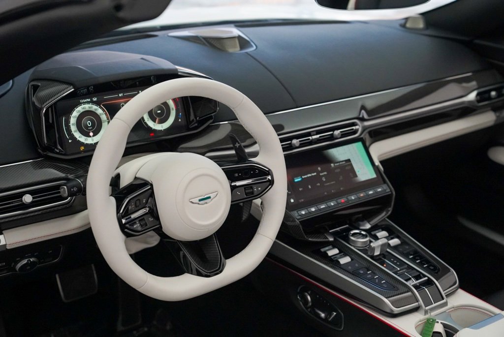 New 2026 Aston Martin Vanquish Convertible image 11