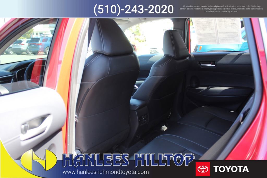 Used 2024 Toyota Corolla Cross XLE w/ Convenience Package FWD image 17