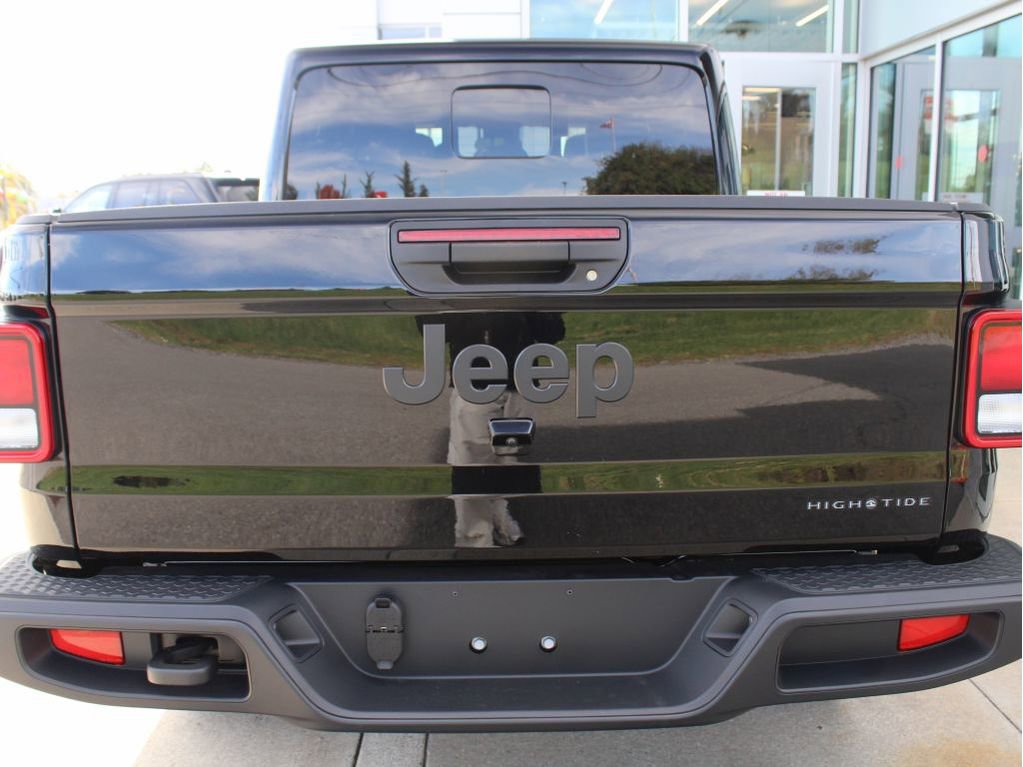 New 2025 Jeep Gladiator Sport image 8