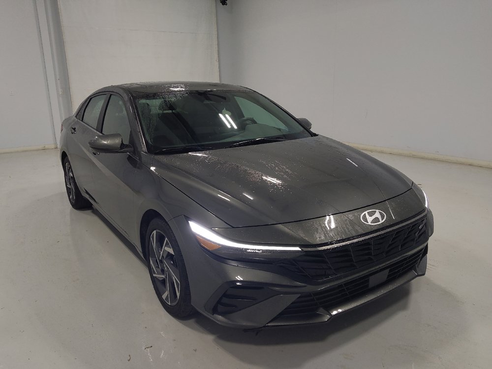 Used 2024 Hyundai Elantra SEL w/ Convenience Package FWD image 13