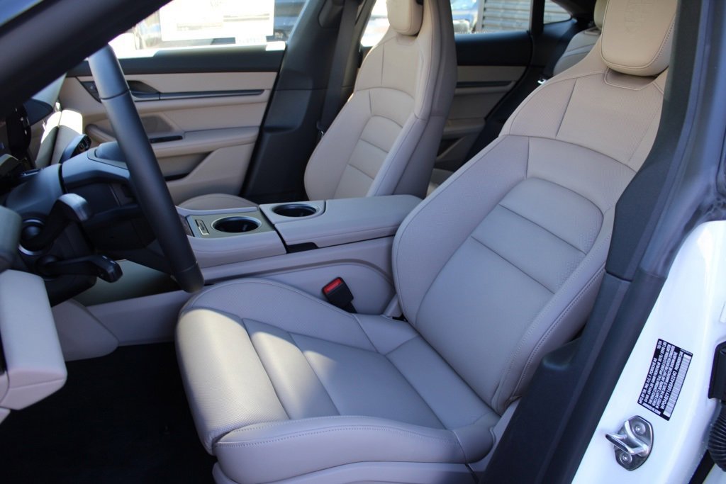New 2025 Porsche Taycan 4S image 5