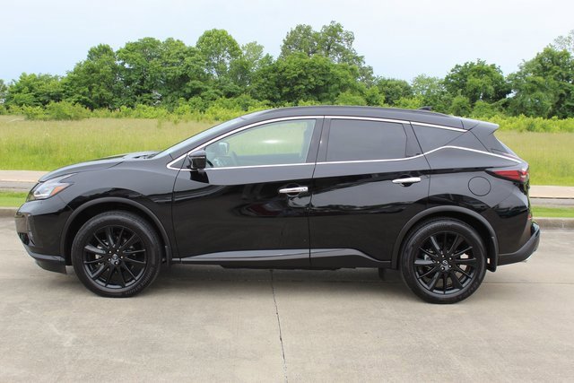 Used 2024 Nissan Murano SV w/ SV Midnight Edition Package image 2