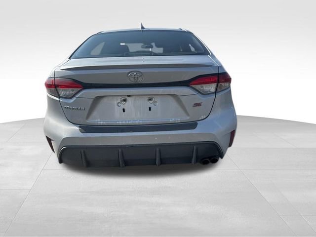 Used 2023 Toyota Corolla SE image 11