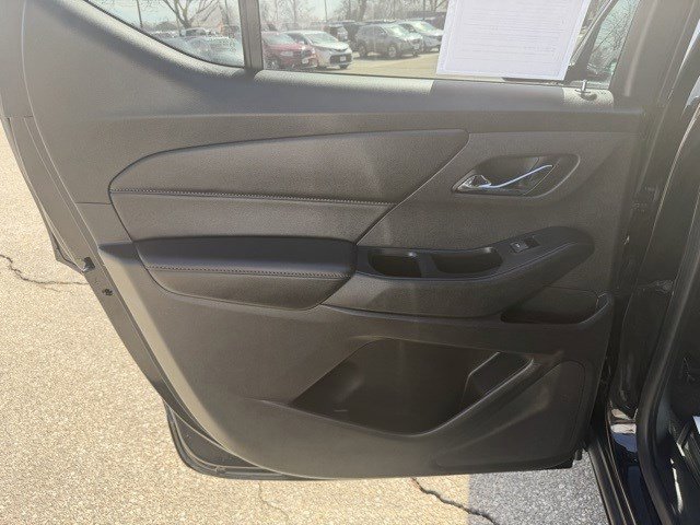 Used 2018 Chevrolet Traverse LT image 12