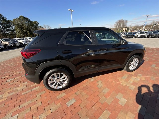Used 2025 Chevrolet TrailBlazer LS w/ LS Convenience Package image 36