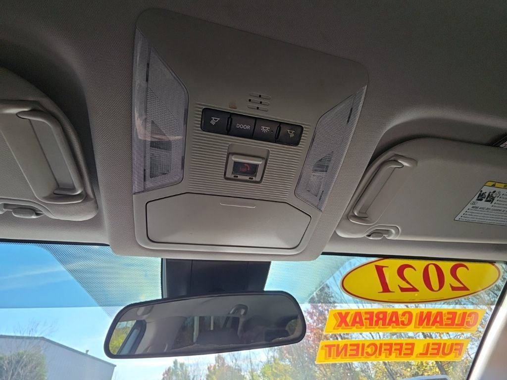 Used 2021 Toyota RAV4 XLE image 23