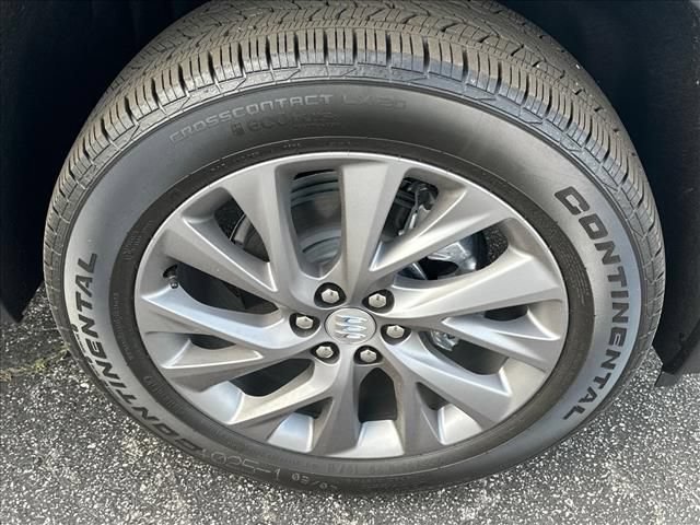 Certified 2026 Buick Enclave Preferred w/ Power Package FWD image 35