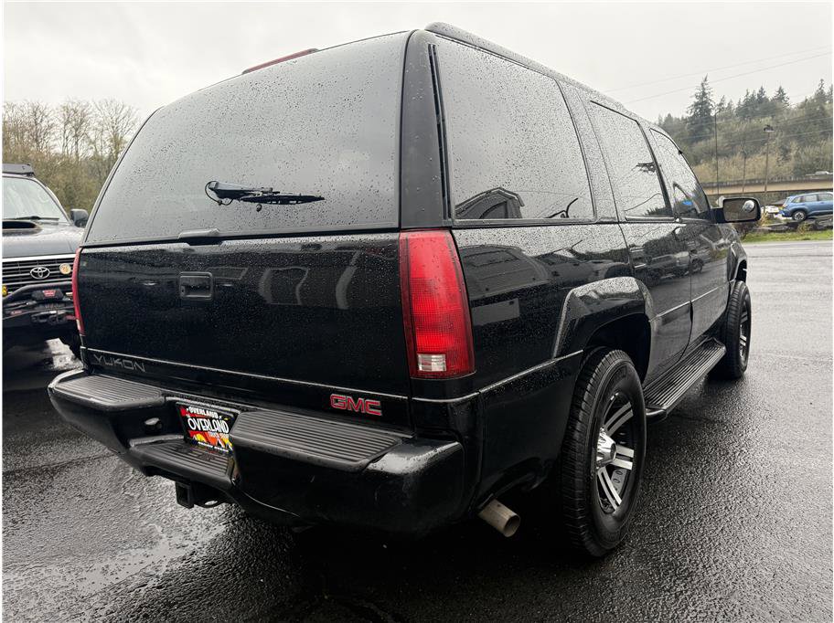 Used 1999 GMC Yukon Denali image 8