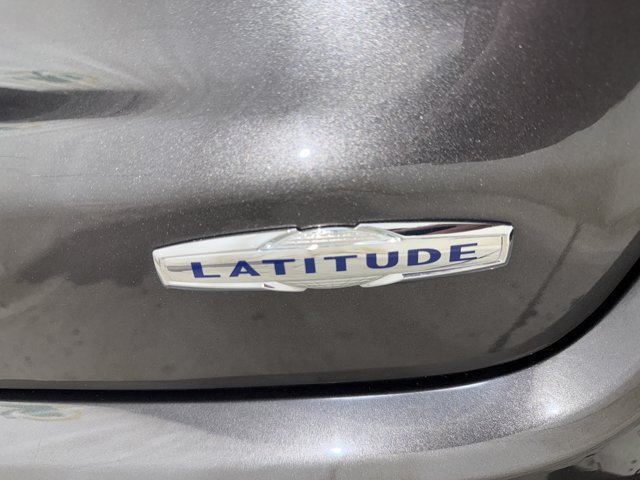 Used 2022 Jeep Compass Latitude AWD/4WD image 30