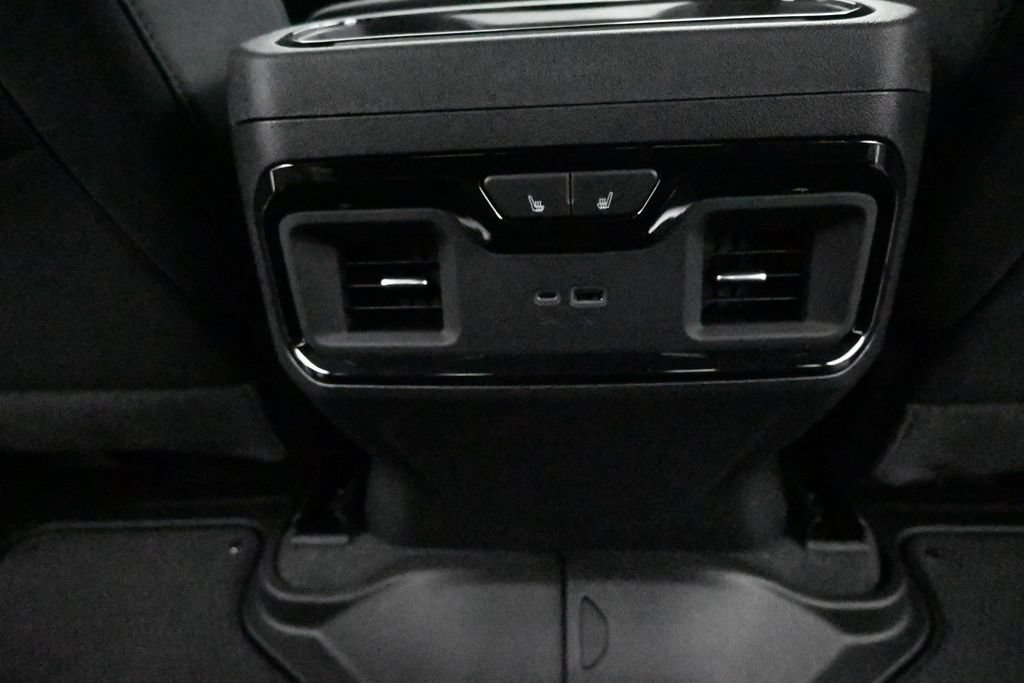 New 2026 GMC Sierra 1500 AT4 w/ AT4 Premium Package AWD/4WD image 19
