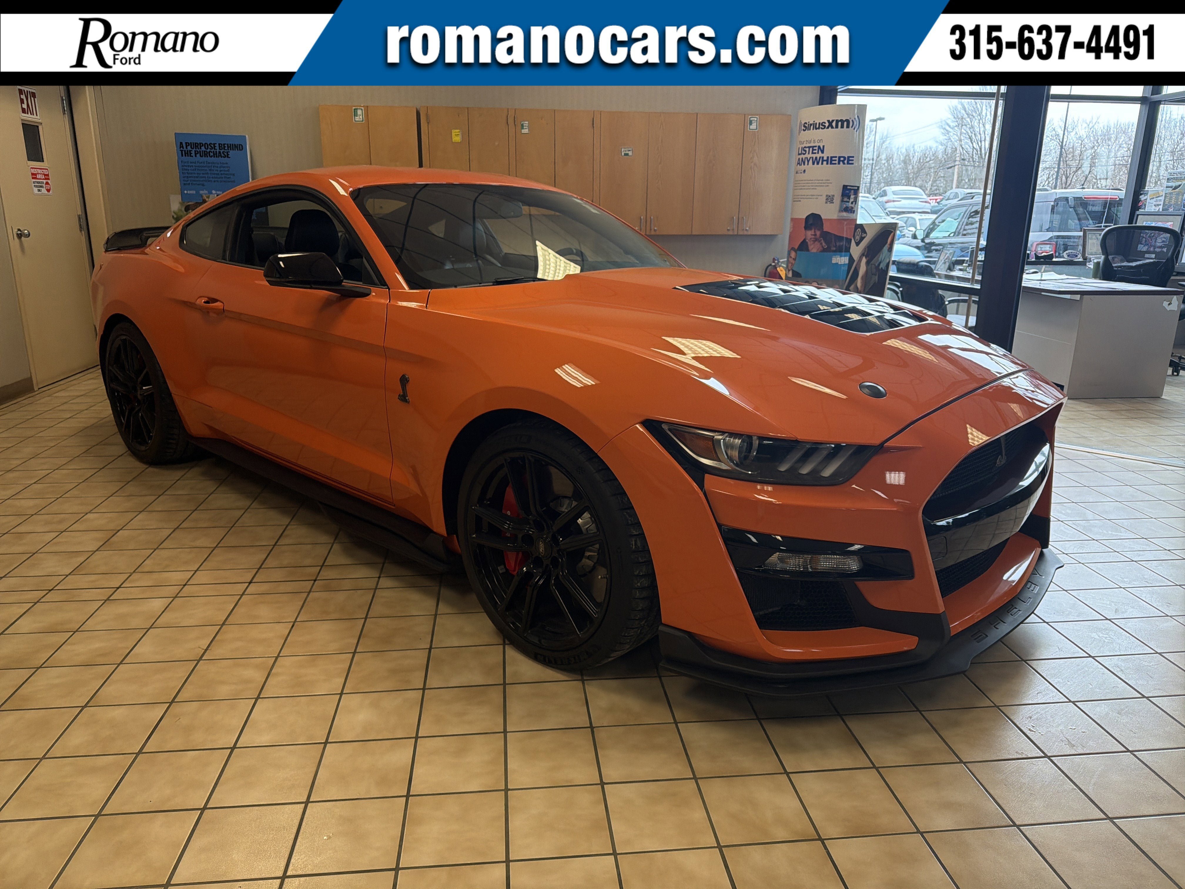 Used 2020 Ford Mustang Shelby GT500 w/ Technology Package RWD image 1