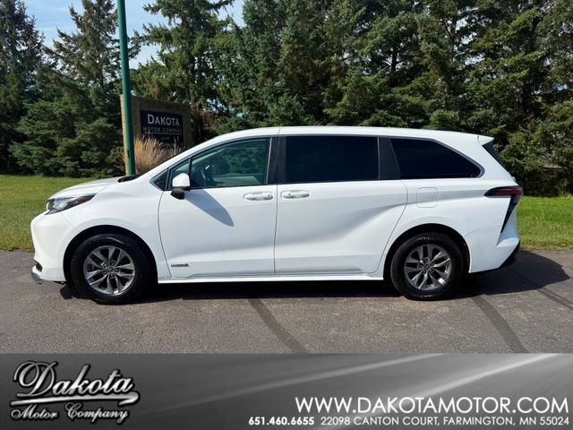 Used 2021 Toyota Sienna LE