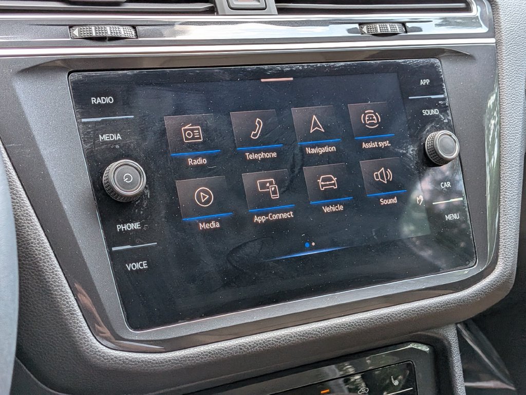 Certified 2024 Volkswagen Tiguan SE AWD/4WD image 23