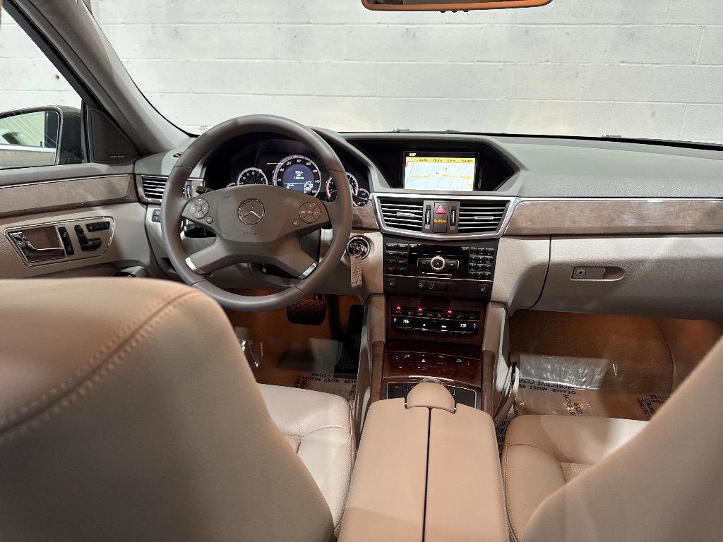 Used 2011 Mercedes-Benz E 350 Sedan image 54