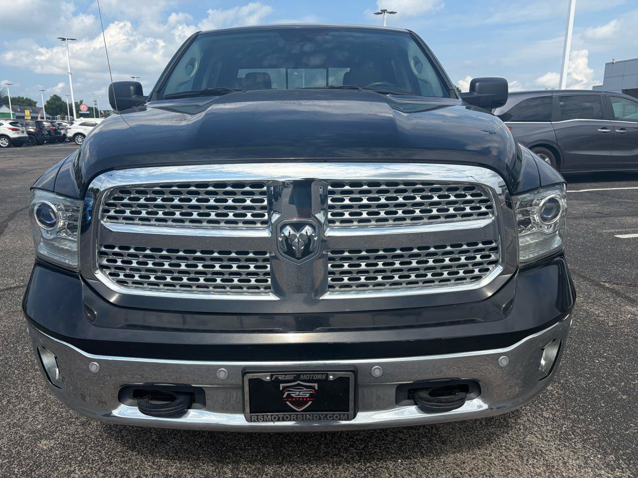 Used 2017 RAM 1500 Laramie RWD image 9