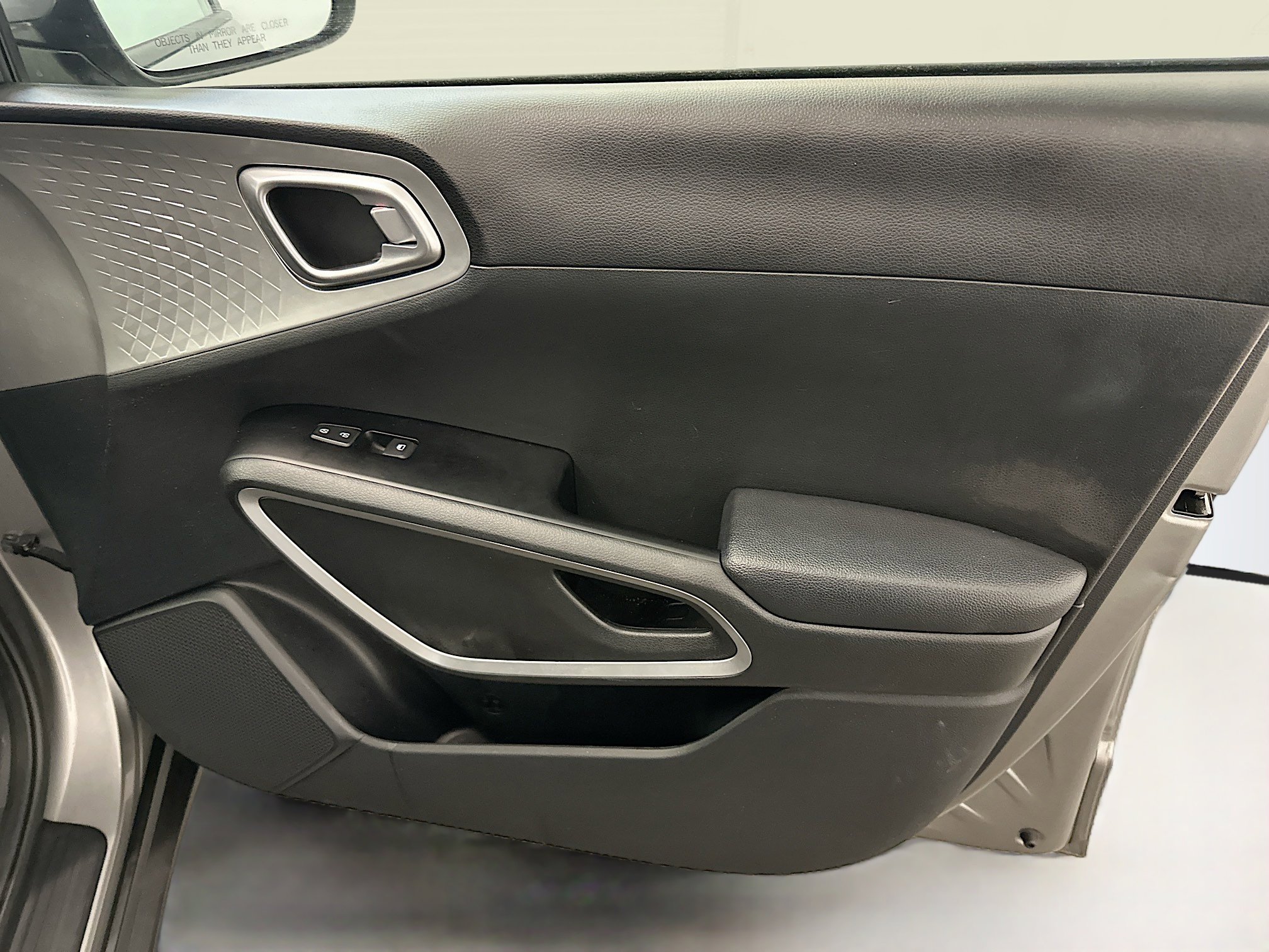 Used 2025 Kia Soul LX w/ LX Technology Package image 32