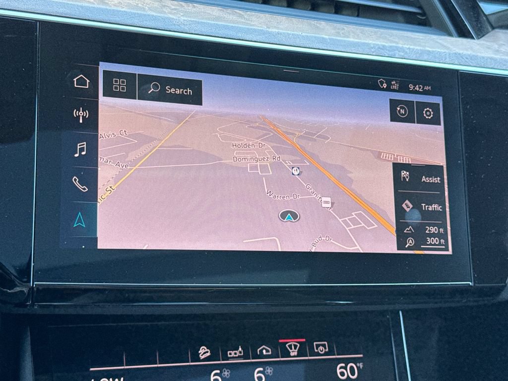 Used 2019 Audi e-tron Prestige w/ Prestige Package AWD/4WD image 25