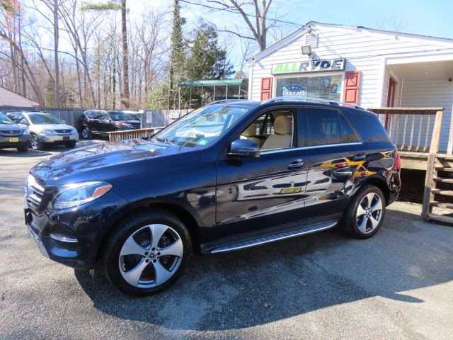 Used 2019 Mercedes-Benz GLE 400 4MATIC image 1