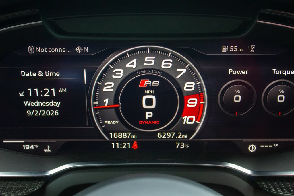 Used 2018 Audi R8 V10 w/ Premium Package RWD image 14