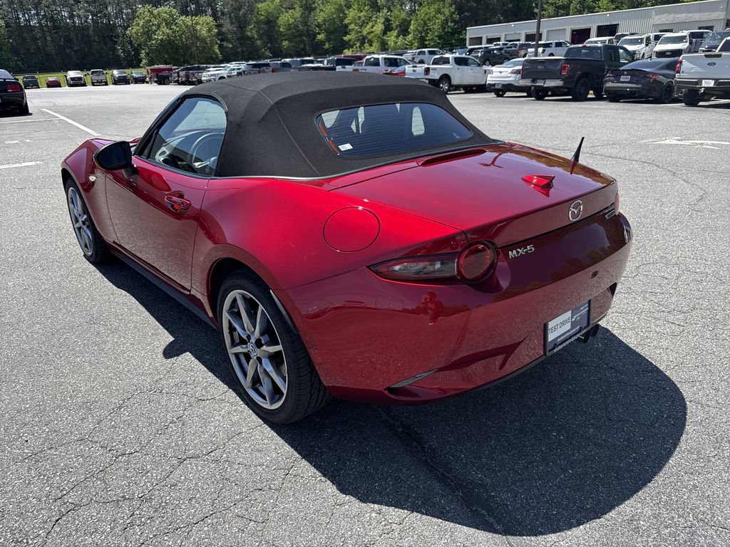 Used 2022 MAZDA MX-5 Miata Grand Touring w/ Weather Package RWD image 5