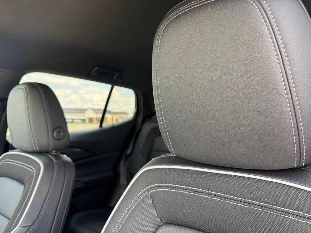 Used 2024 Chevrolet Equinox EV LT FWD image 25