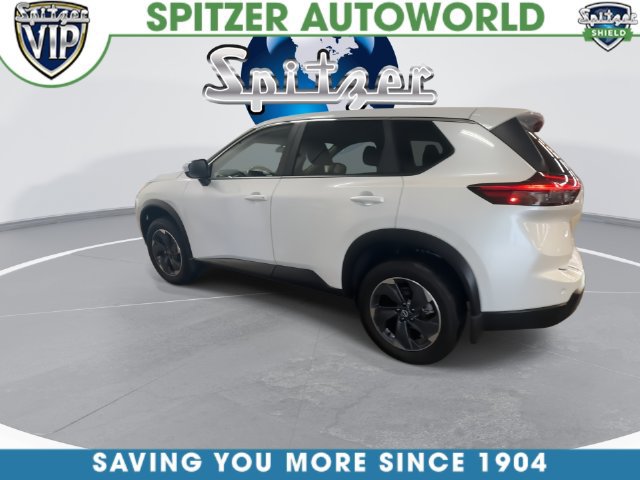 Used 2026 Nissan Rogue SV AWD/4WD image 8